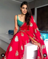 Call girls in Ashram Chowk, Delhi 9643330202 Escorts service