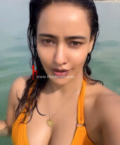 Siya +971588490322
