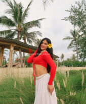 Aarohi +971564874731