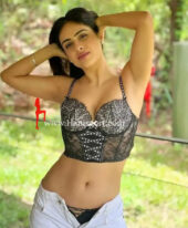 Vaanya +971522491202