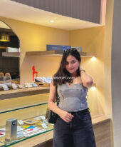 Call girls in Sector 64 Noida 9990233396 Escorts service