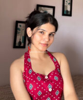 Yashvi +971522491202